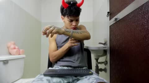 Snapshot of dogan_renz0 chatting on 23, 3, 2026 Dogan online show from 23, 3, 2026