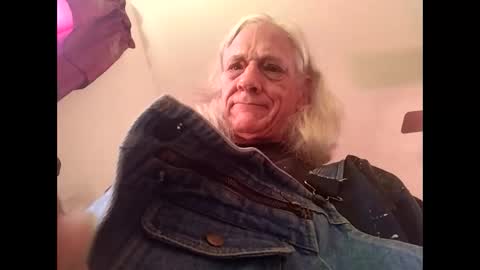 Snapshot of doggydaddy714 chatting on 12, 3, 2026 doggydaddy714 online show from 12, 3, 2026
