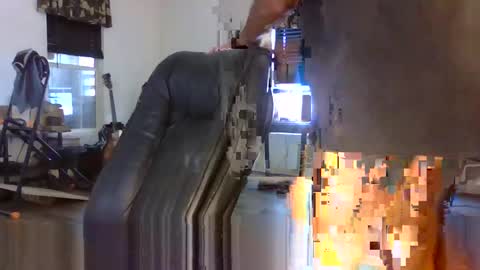 Snapshot of dogluc7 chatting on 23, 4, 2026 dogluc7 online show from 23, 4, 2026