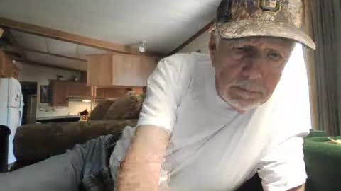 Snapshot of doingmyself69 chatting on 29, 4, 2026 doingmyself69 online show from 29, 4, 2026