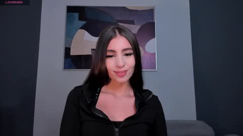 Dolcie  online show from 13, 2, 2025