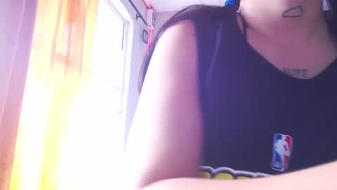 Snapshot of doll_and_thebrown chatting on 25, 11, 2025 doll_and_thebrown online show from 25, 11, 2025