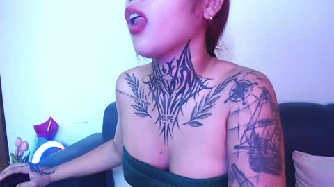 doll_and_thebrown online show from 19, 5, 2026