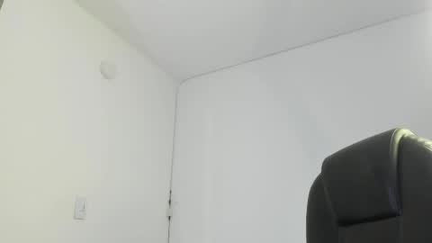 Snapshot of doll_channelx chatting on 18, 4, 2026 Doll Channelx online show from 18, 4, 2026