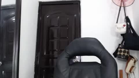 Snapshot of doll_dollys_ chatting on 10, 1, 2025 doll_dollys_ online show from 10, 1, 2025