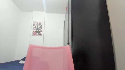 Snapshot of doll_oriana chatting on 17, 12, 2024 doll_oriana online show from 17, 12, 2024