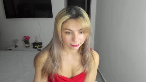 Snapshot of doll_oriana chatting on 12, 3, 2025 doll_oriana online show from 12, 3, 2025