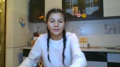 Snapshot of doll_stylish_ chatting on 13, 2, 2025 dol online show from 13, 2, 2025