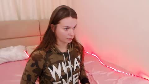 Snapshot of doll_tiffany chatting on 18, 12, 2024 Jade online show from 18, 12, 2024