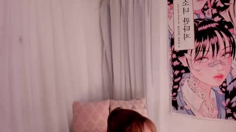 Roxana  independent model can you help me reach 100 hands up uwu online show from 19, 3, 2026