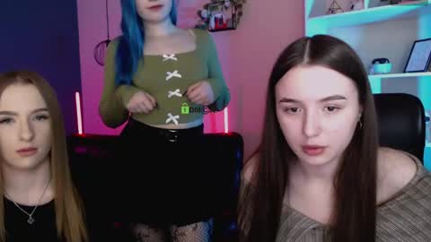 Snapshot of doll_vey chatting on 21, 3, 2026 doll_vey online show from 21, 3, 2026