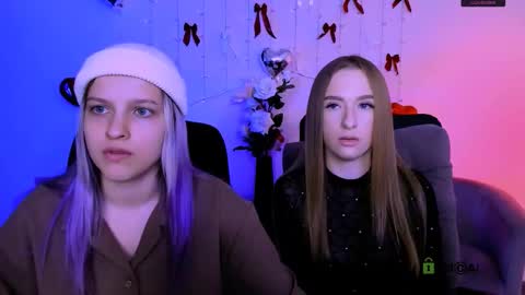 Snapshot of doll_vey chatting on 27, 3, 2026 doll_vey online show from 27, 3, 2026