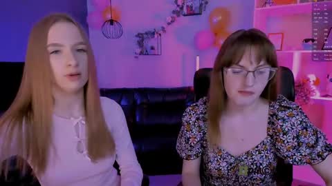 Snapshot of doll_vey chatting on 31, 3, 2026 doll_vey online show from 31, 3, 2026