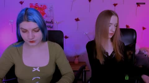 Snapshot of doll_vey chatting on 3, 4, 2026 doll_vey online show from 3, 4, 2026