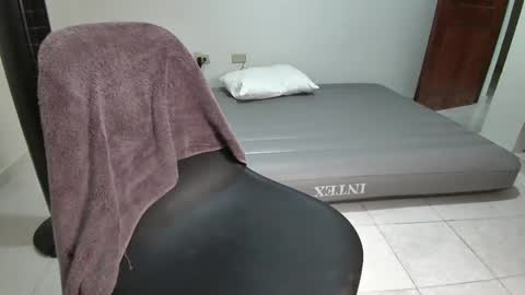 DollarHot30 online show from 24, 10, 2025