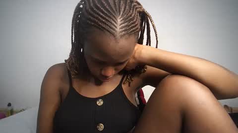 dollberry online show from 2, 2, 2025