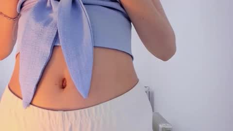 Snapshot of dollcedolly chatting on 23, 4, 2026 Eva online show from 23, 4, 2026