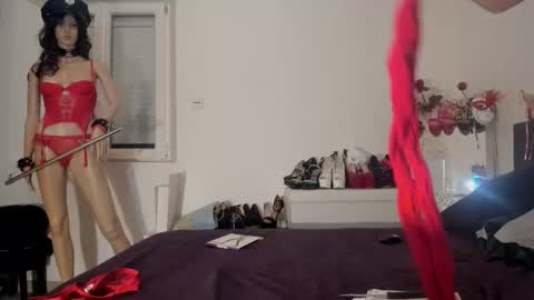 Snapshot of dolly2425 chatting on 12, 4, 2026 dolly2425 online show from 12, 4, 2026