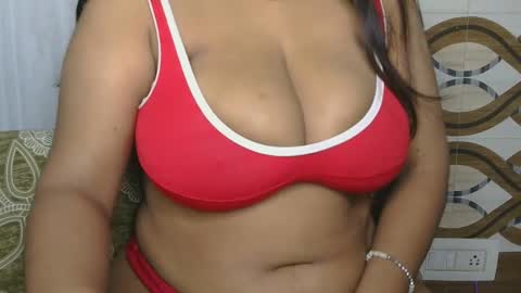 dolly_2 online show from 4, 2, 2025