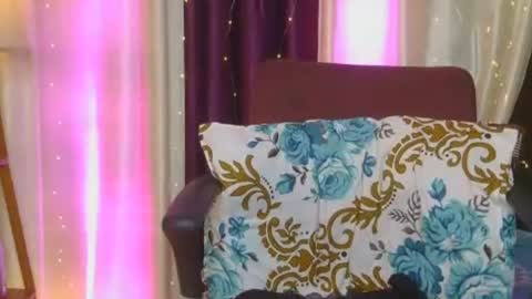 dolly_2 online show from 3, 7, 2026