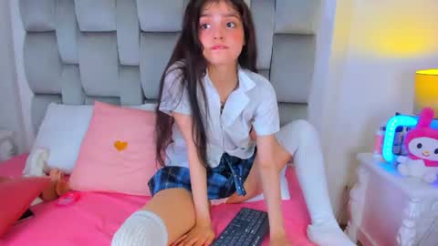 Snapshot of dolly_kitter chatting on 29, 6, 2026 dolly_kitter online show from 29, 6, 2026