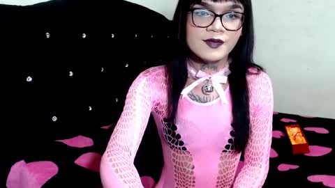 Snapshot of dollymoniee chatting on 31, 3, 2026 dollymoniee online show from 31, 3, 2026
