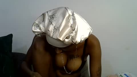 Snapshot of dolsexy chatting on 9, 4, 2026 dolsexy online show from 9, 4, 2026