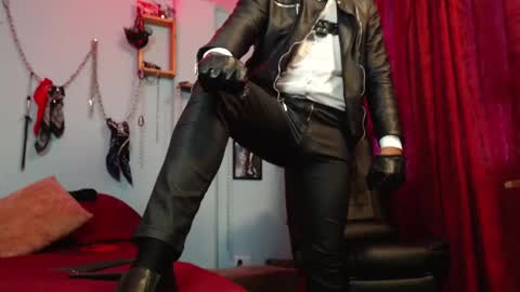 Diego Castell online show from 1, 12, 2025