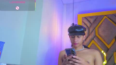 Snapshot of dom_veneno chatting on 23, 11, 2025 dom_veneno online show from 23, 11, 2025