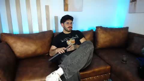 domboy  online show from 22, 6, 2026