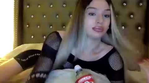 Snapshot of dominabrat chatting on 18, 10, 2025 Marissa Rae online show from 18, 10, 2025