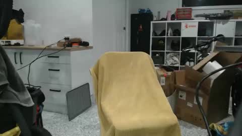 Snapshot of dominantblonde93 chatting on 4, 4, 2026 dominantblonde93 online show from 4, 4, 2026