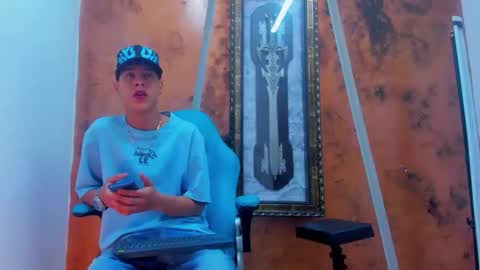 Snapshot of dominic_bigcock19_ chatting on 22, 12, 2025 dominic_bigcock19_ online show from 22, 12, 2025