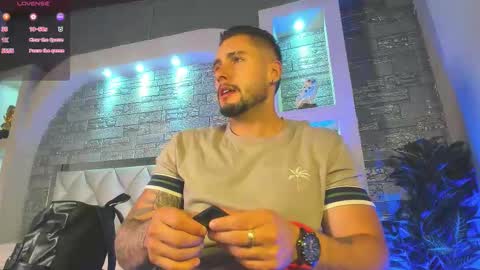 Snapshot of dominic_de_luca chatting on 14, 10, 2025 dominic de luca online show from 14, 10, 2025