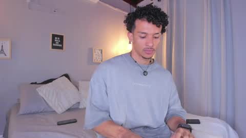 Snapshot of dominik_drake chatting on 3, 5, 2026 Dominik Drake online show from 3, 5, 2026