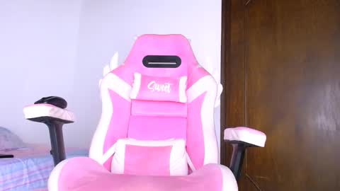   online show from 24, 11, 2025