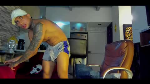 Only fans Ronnie col---InstaRonniecolleman  online show from 8, 10, 2025