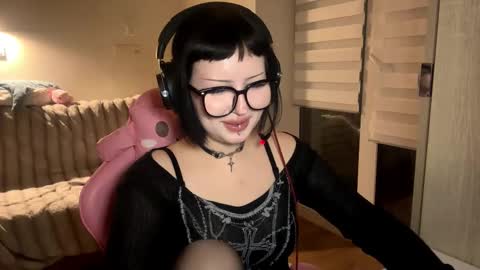 Snapshot of dominiquebreakey chatting on 26, 3, 2026 Cati online show from 26, 3, 2026