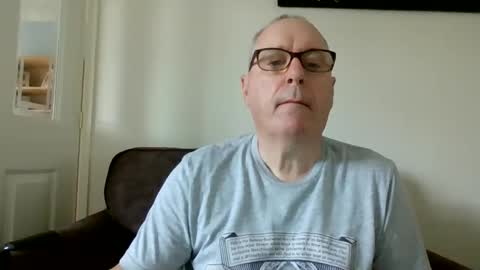 Snapshot of domjolly08 chatting on 2, 10, 2025 David uk online show from 2, 10, 2025