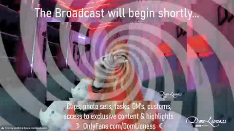 Snapshot of domlioness chatting on 12, 10, 2025 DomLioness online show from 12, 10, 2025