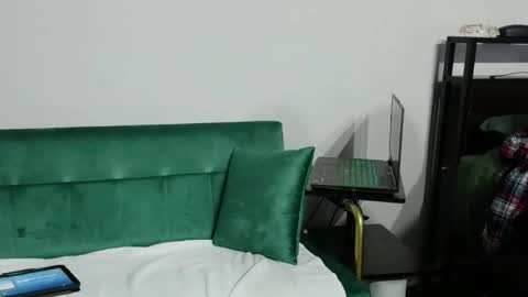 Snapshot of dong_masterson chatting on 6, 3, 2026 Gifted online show from 6, 3, 2026