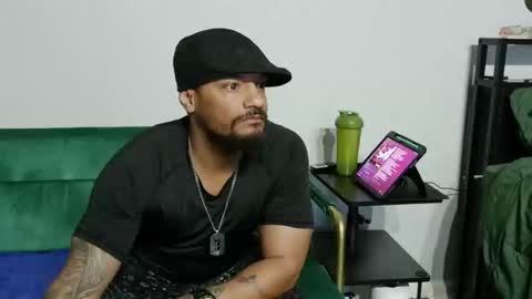 Snapshot of dong_masterson chatting on 8, 3, 2026 Gifted online show from 8, 3, 2026