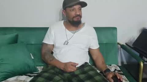 Snapshot of dong_masterson chatting on 17, 3, 2026 Gifted online show from 17, 3, 2026