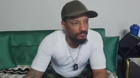 Snapshot of dong_masterson chatting on 18, 3, 2026 Gifted online show from 18, 3, 2026