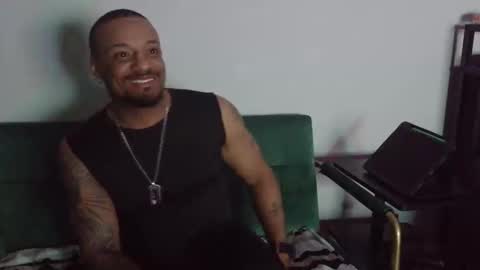 Snapshot of dong_masterson chatting on 27, 3, 2026 Gifted online show from 27, 3, 2026