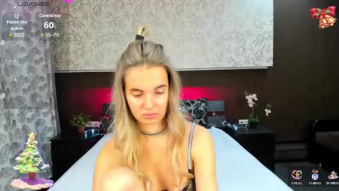 Snapshot of donnaaa_evans chatting on 12, 1, 2025 Donna On GMT2 Mon-Fri 3-9 AM online show from 12, 1, 2025