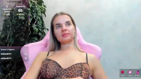 Snapshot of donnaaa_evans chatting on 6, 3, 2025 Donna On GMT2 Mon-Fri 3-9 AM online show from 6, 3, 2025