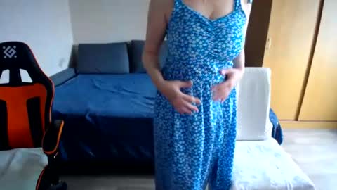 Tatiana 43 curvy sexy body and Joanna redhead 39 years online show from 14, 7, 2026