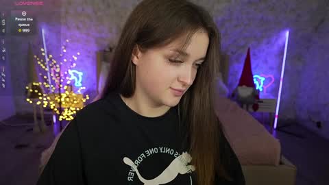 DONNA online show from 8, 1, 2025