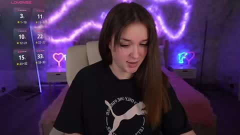 DONNA online show from 5, 3, 2025